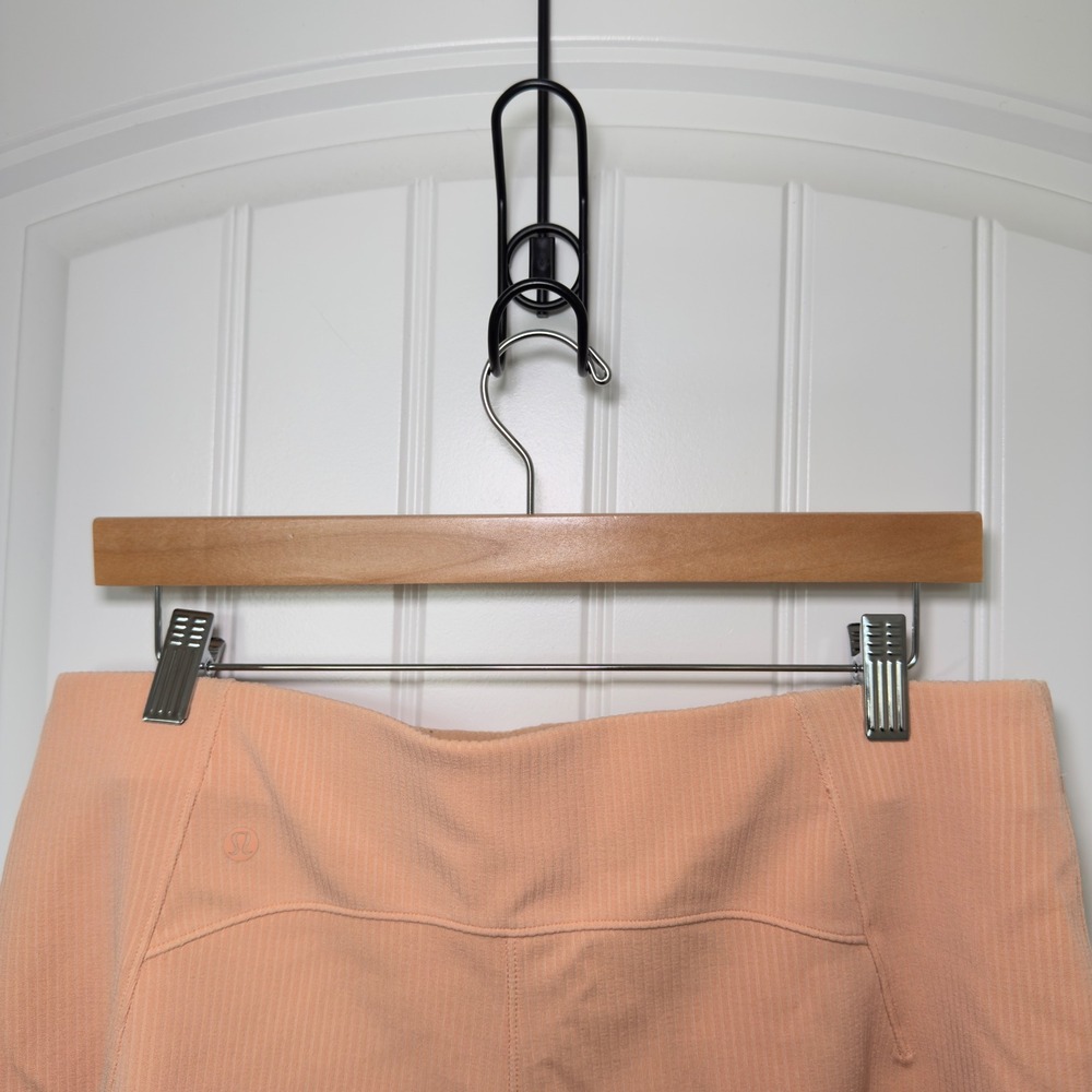 Lululemon Size 12 Softstreme High Rise Peach Bellini Ribbed Shorts Pockets - Picture 7 of 12